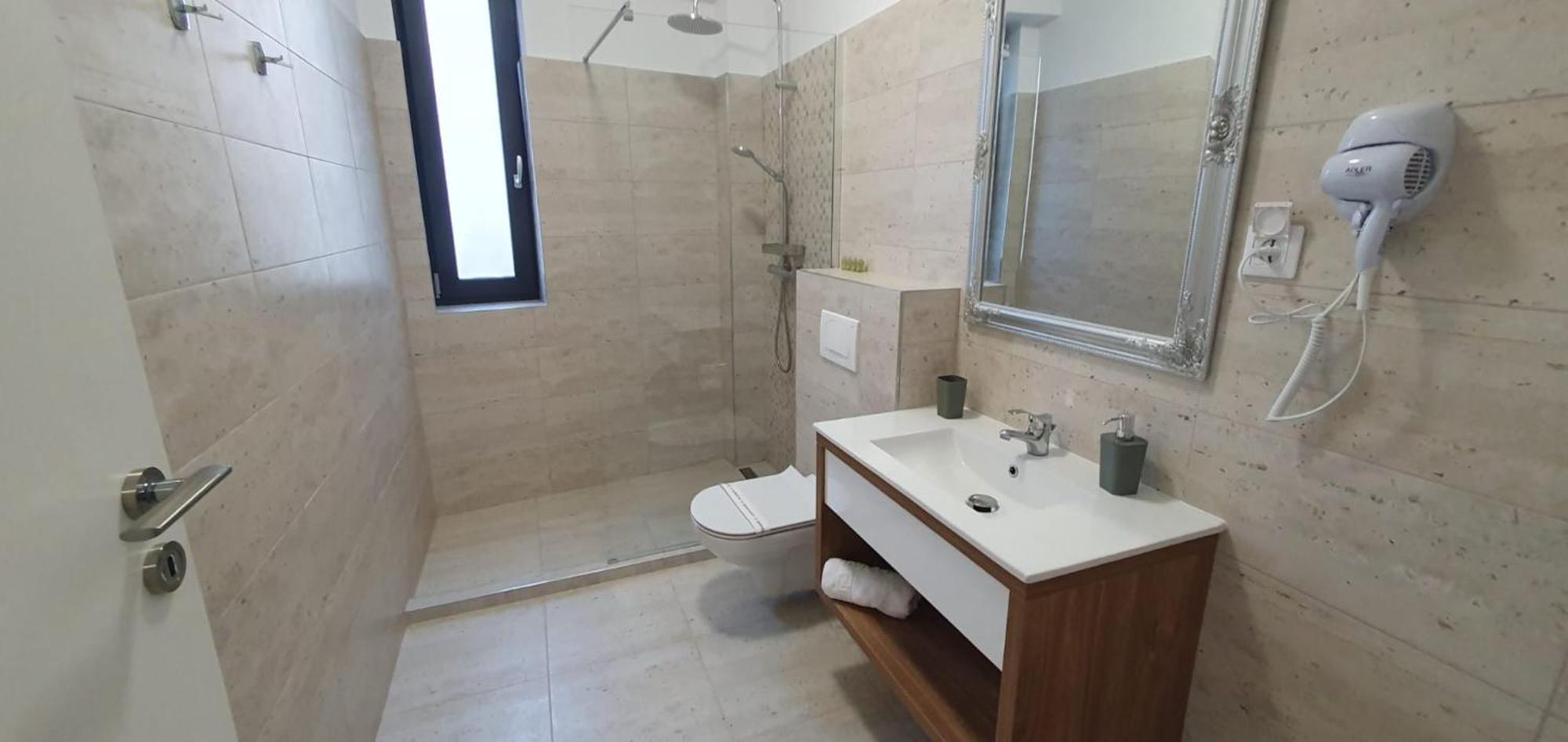 Cinque Stelle Hotel Apartments Kolozsvár Kültér fotó